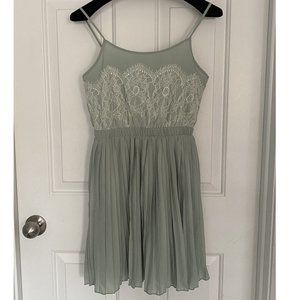 Vintage dELiA*s Green Pleated Mini Dress with Lace XS